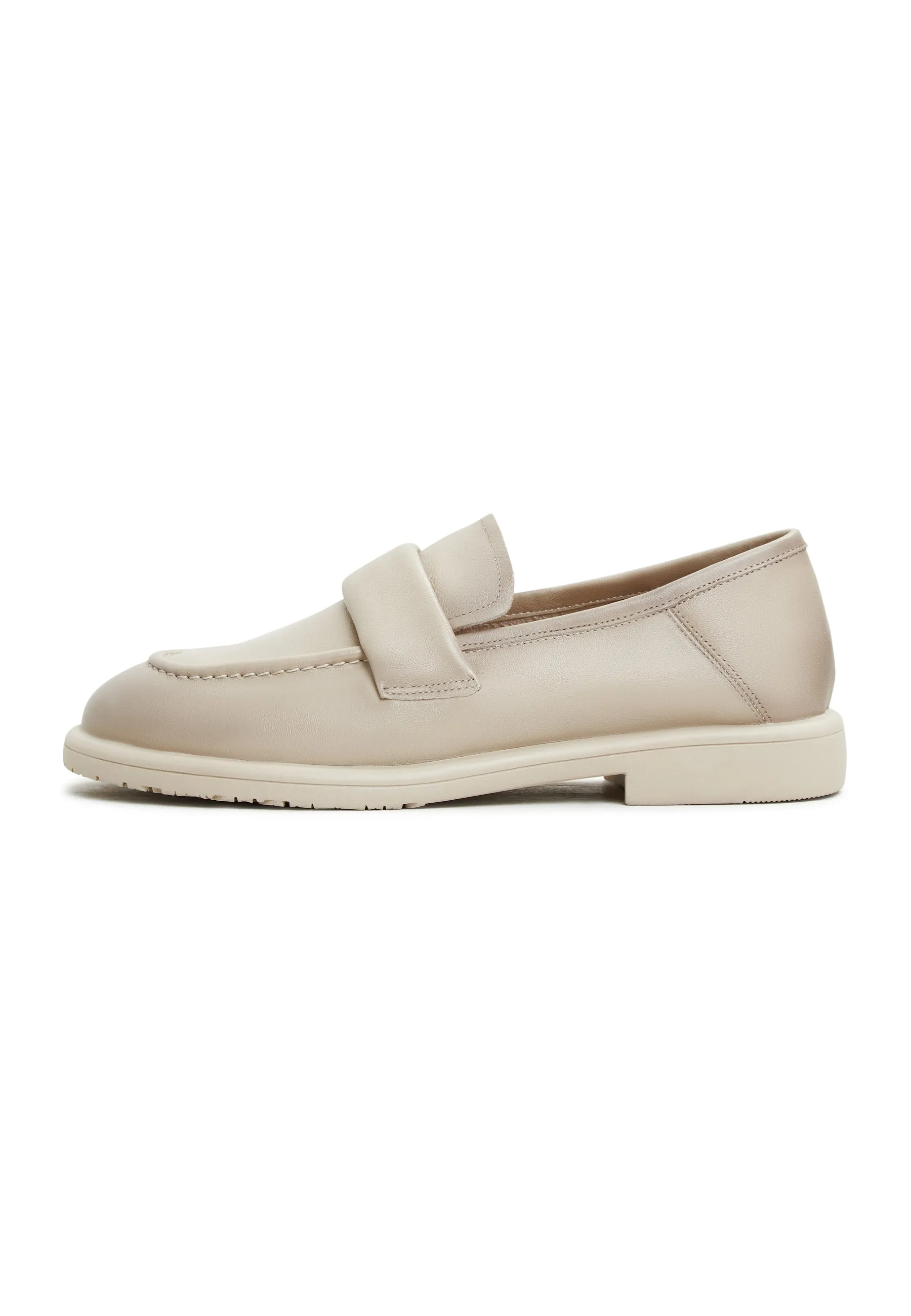 Block Heeled Loafers Stephanie  - Beige