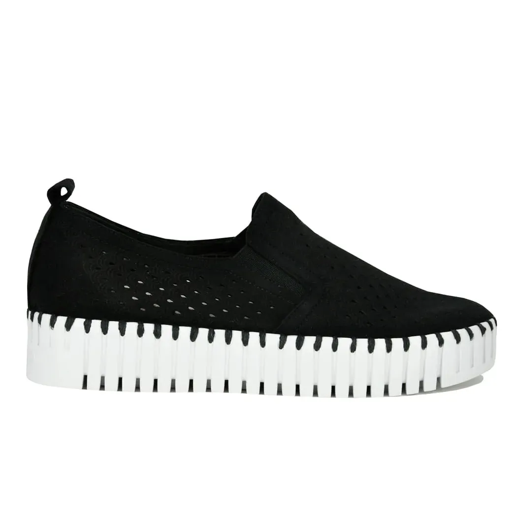 Chaussures slip on à plateforme Noires