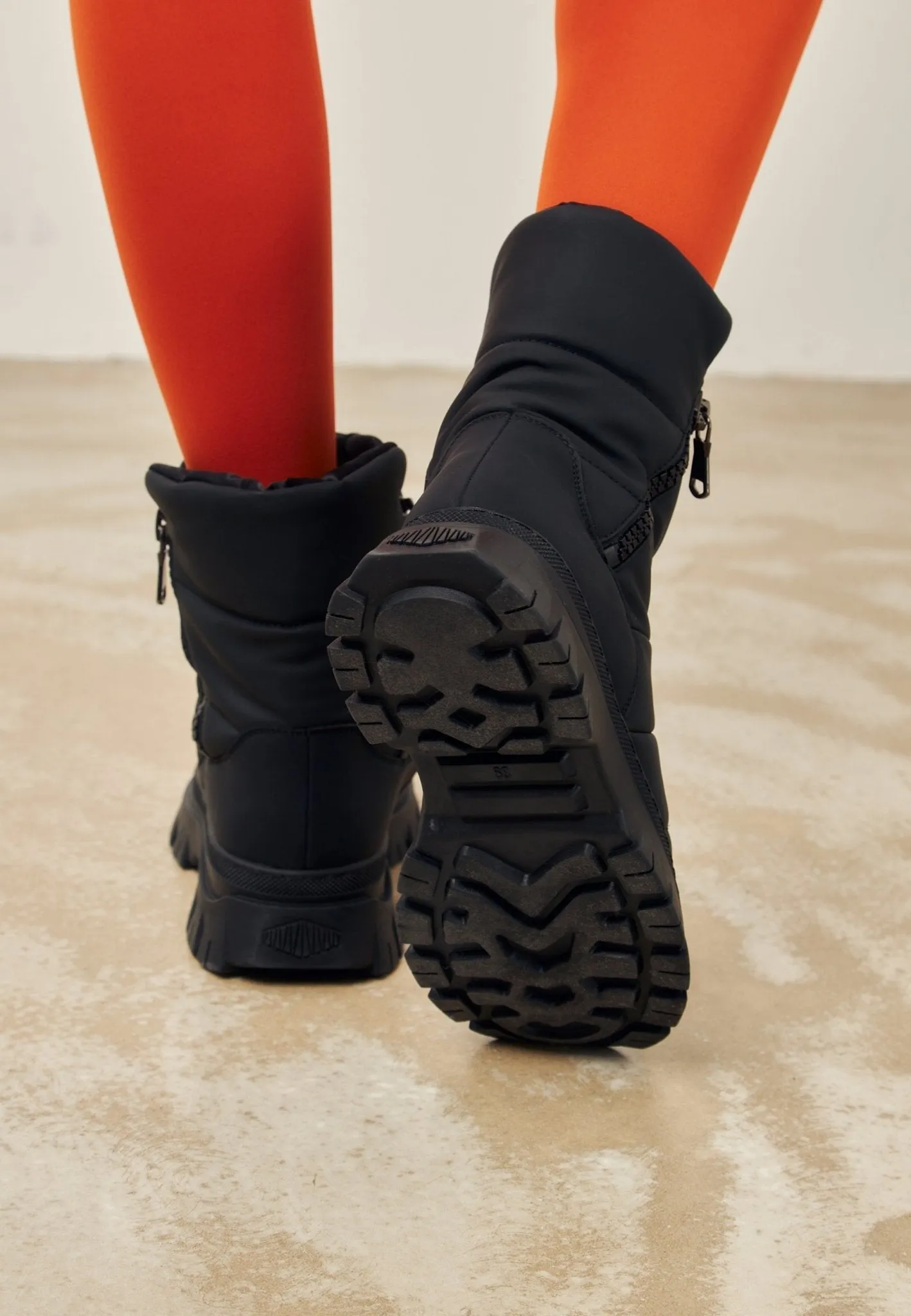 Platform Winter Boots - Black